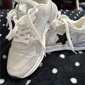 Vintage Havana White and Black Star Sneakers